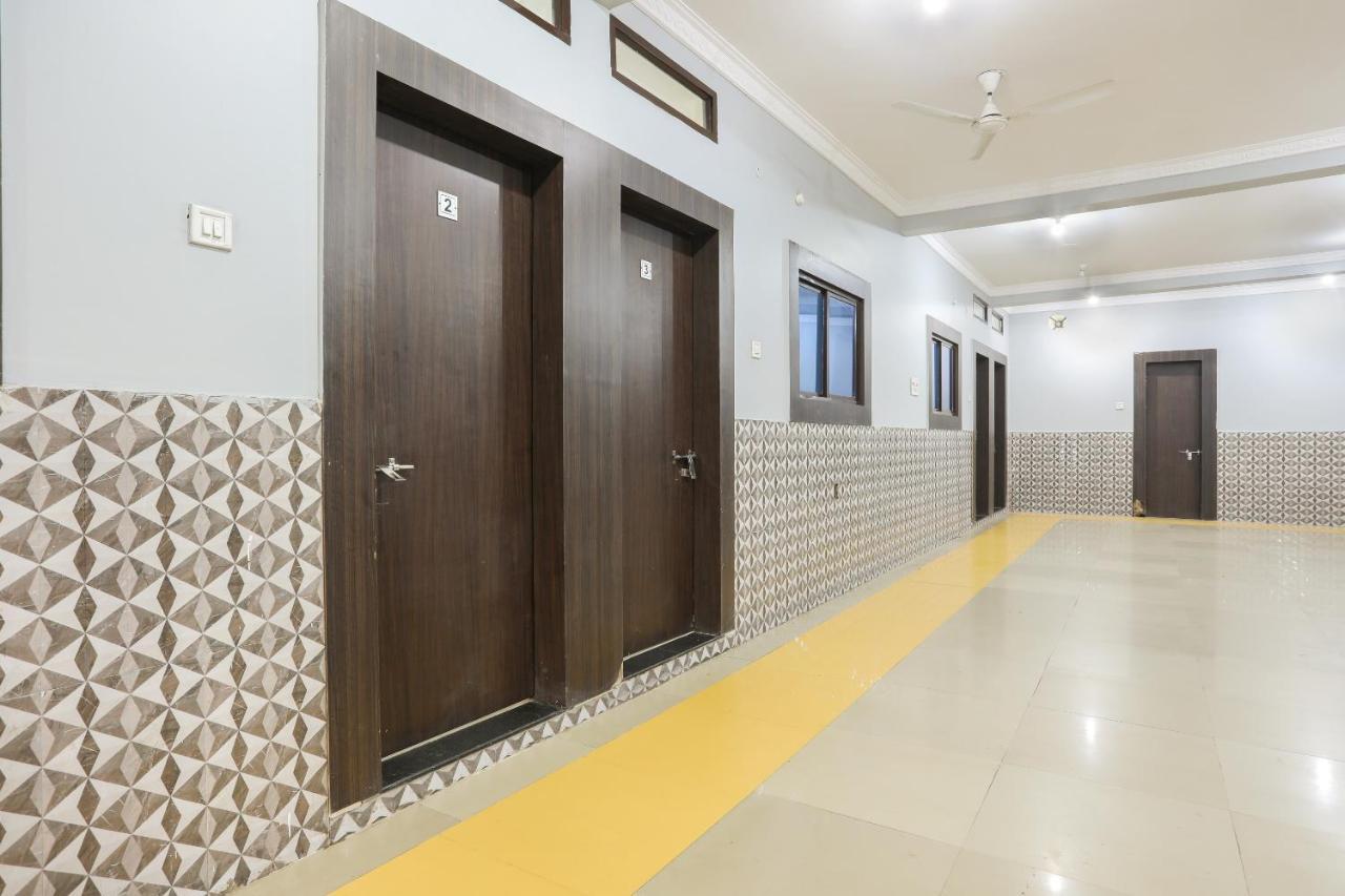 Hôtel Oyo 60844 Jash Garden Restaurant à Indore Extérieur photo